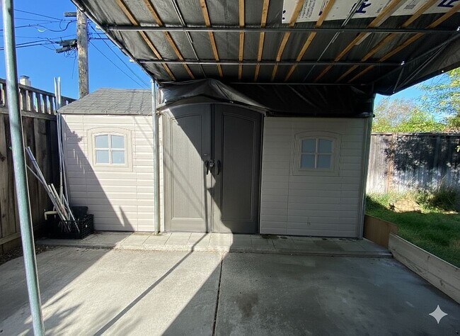 Building Photo - 5677 Calpine Dr