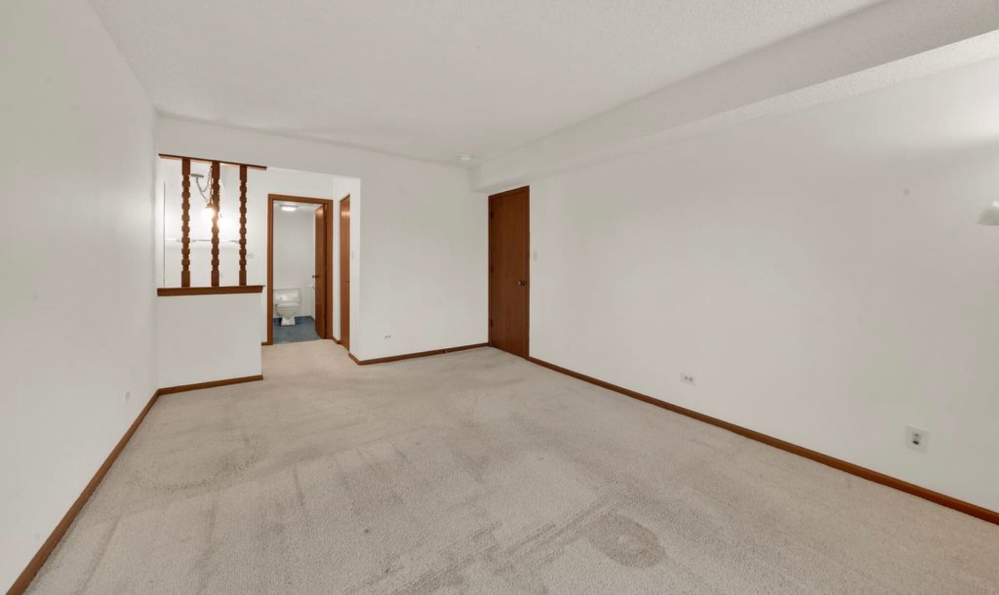 Building Photo - 10351 Menard Ave