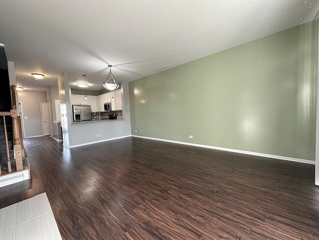 Building Photo - 2409 Golf Ridge Cir