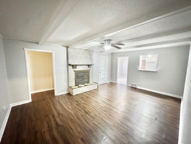 Building Photo - 2664 Richwood St