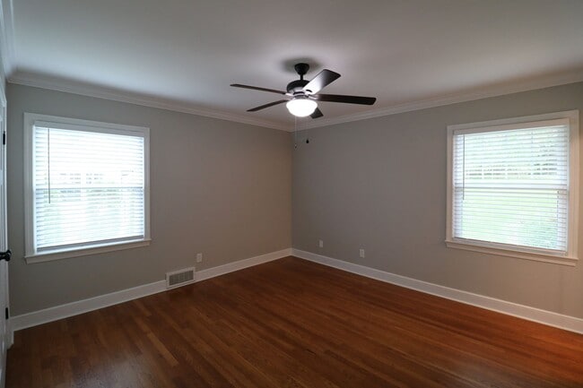 Building Photo - 2832 Monticello Dr