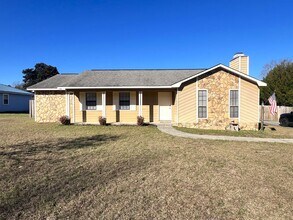 Building Photo - Great Home in Dove Cove Subdivision