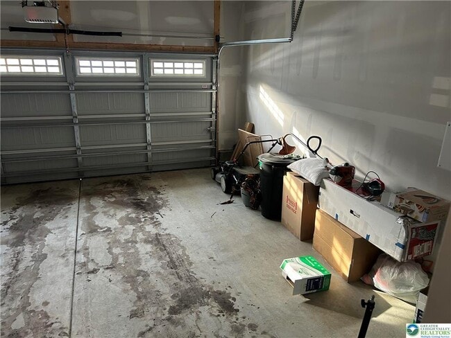 Building Photo - 2525 Barnes Ln