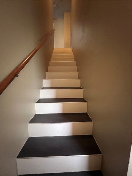 Building Photo - 734 Lariat Ln