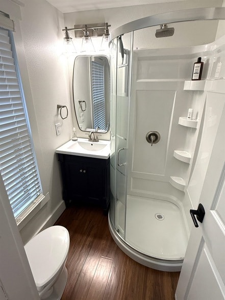 Building Photo - 328 Franklin St