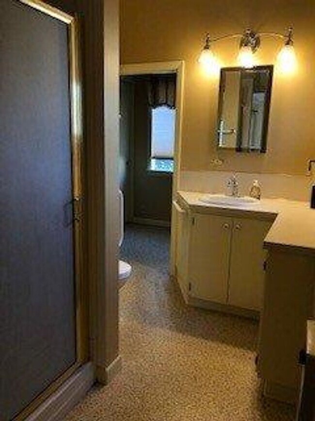 Building Photo - FALK 1