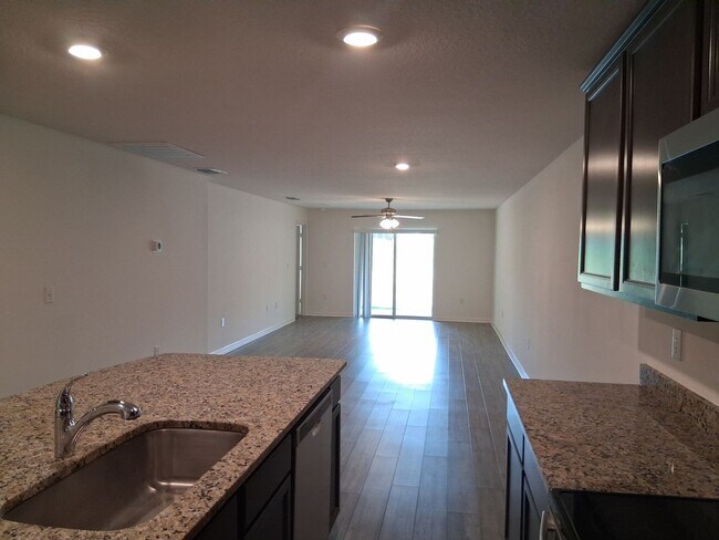 Building Photo - 8871 Southern Charm Cir
