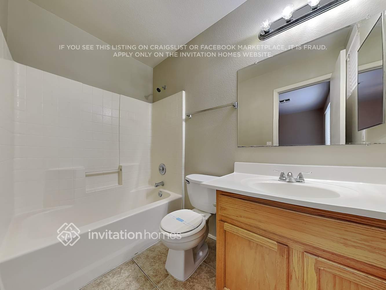 Building Photo - 163 S Parkwood