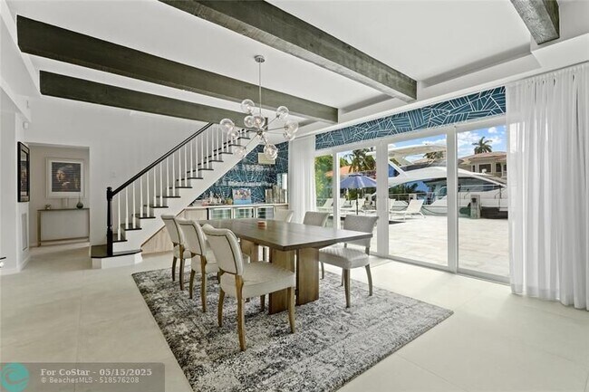 Building Photo - 325 Seven Isles Dr
