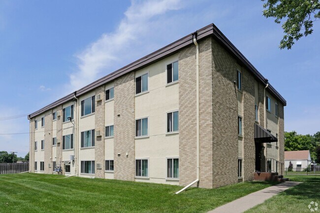 Building Photo - Granite City Apartments 2 Bedroom Apartment Home