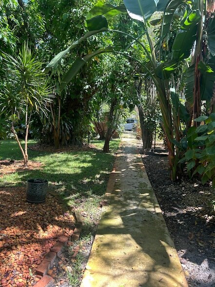 Building Photo - 431 S M St