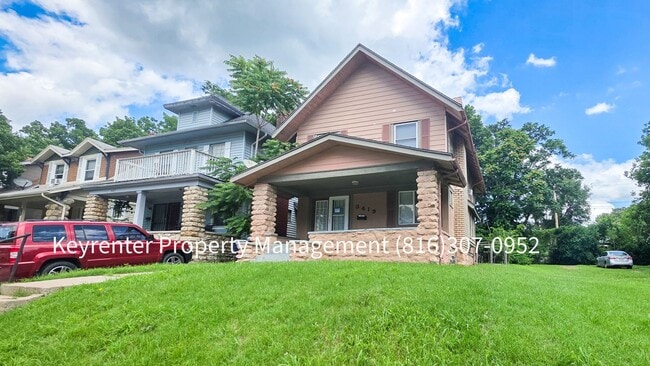 Building Photo - 4 Bed, 1 Bath Home available now!