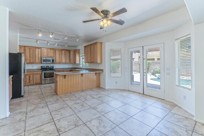 Building Photo - 17856 W Watson Ln