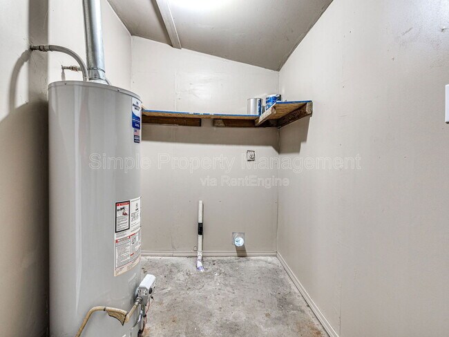 Building Photo - 4001 N Rockwell Ave