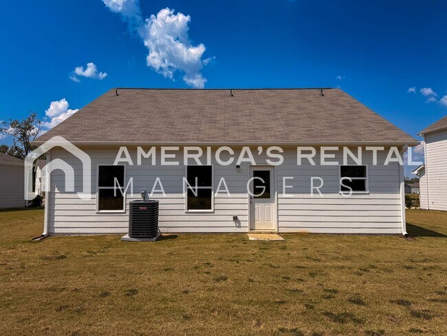 Building Photo - New Construction - 3 Bed / 2 Bath Home wit...