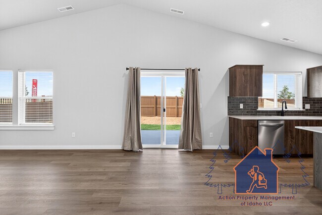 Building Photo - 2079 S Border Wy