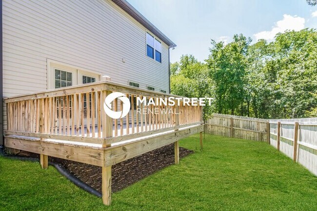 Building Photo - 4 Bedroom Pet-Friendly Home in La Vergne, TN with Main Street Renewal