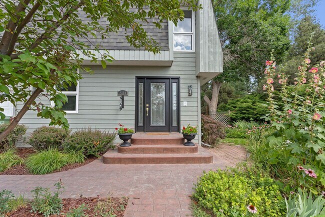 Primary Photo - 4 Bedroom, 2.5 Bathroom in Lakeside Terrac...