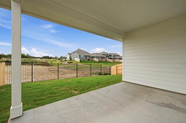 Building Photo - 254 Crater Lk Dr