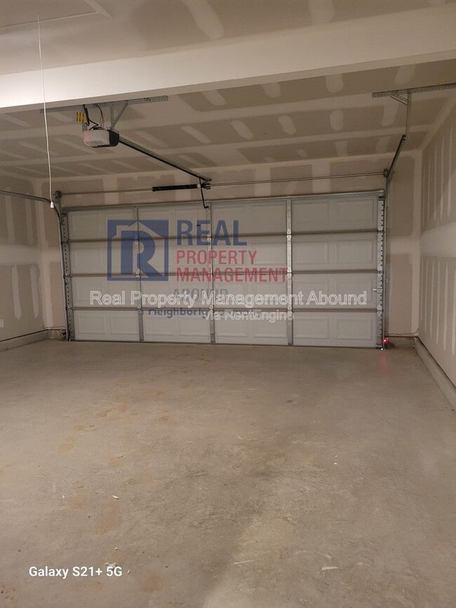 Building Photo - 8510 E 163rd St S