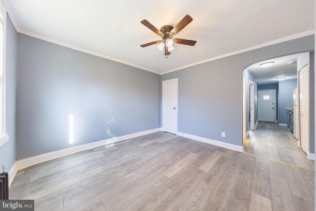 Building Photo - 905 19th St NE