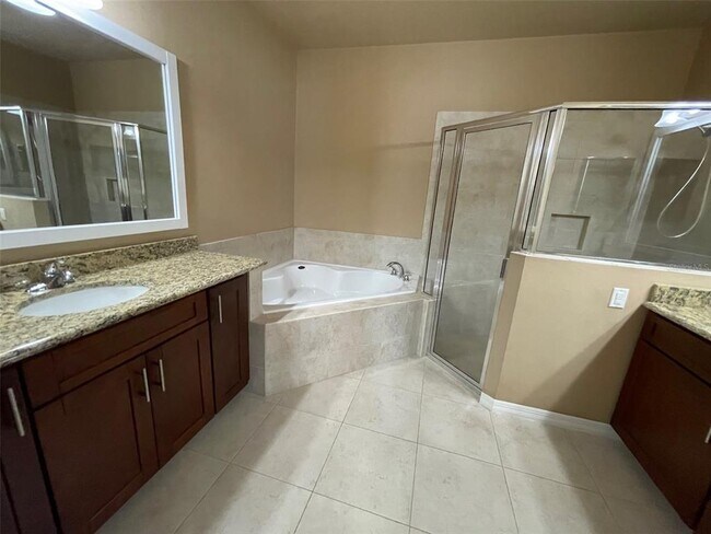 Building Photo - 7879 SW 80th Dr