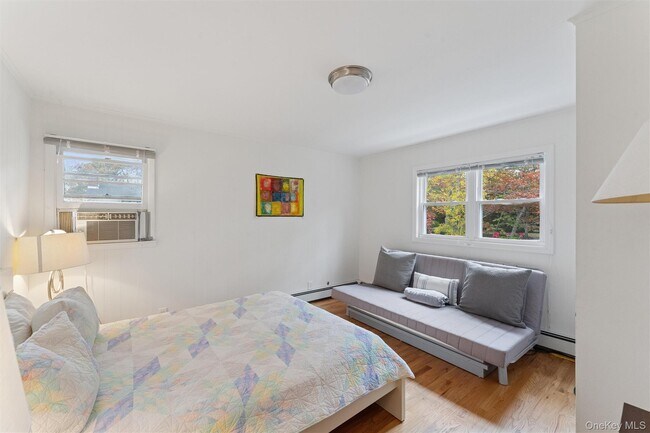 Building Photo - 23 Old Main Rd