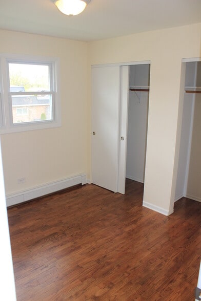 Building Photo - 14437 S Ravinia Ave