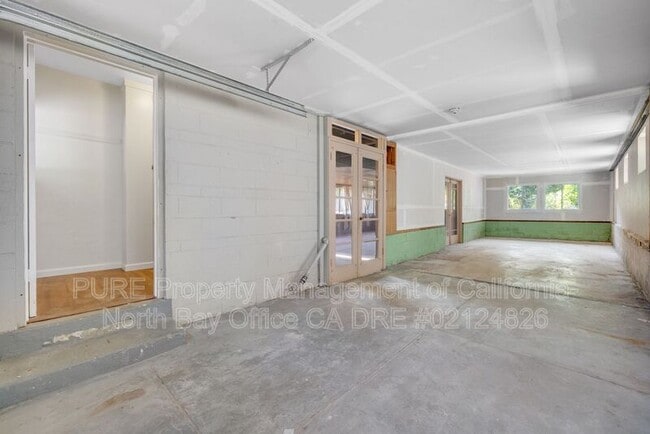 Building Photo - 1536 Madrona Ave