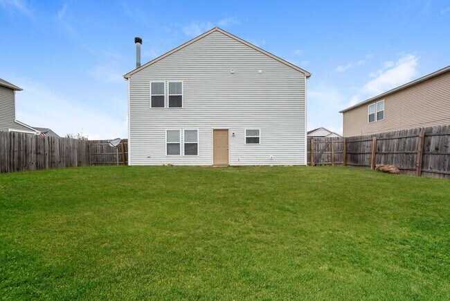 Building Photo - 424 W Warrior Ct