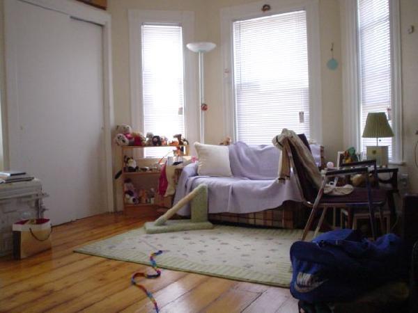 Primary Photo - 35 Waverly St
