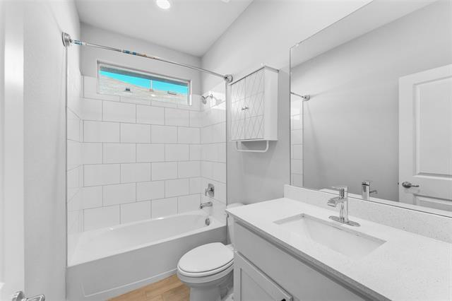 Building Photo - 11057 Temple Gdns Trl