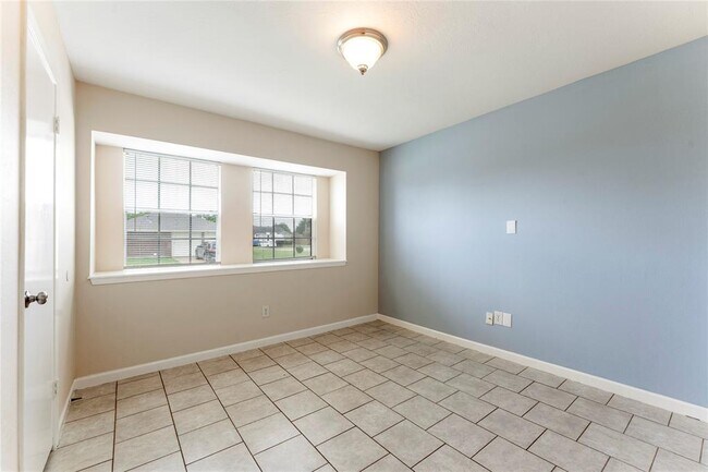 Building Photo - 1322 Dorsetshire Dr