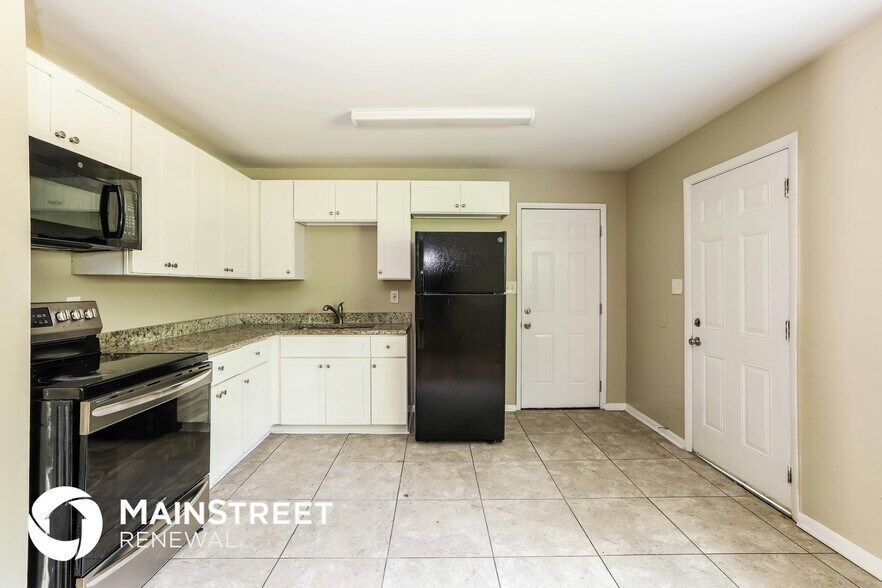 Building Photo - 5922 Heatherwood Ln