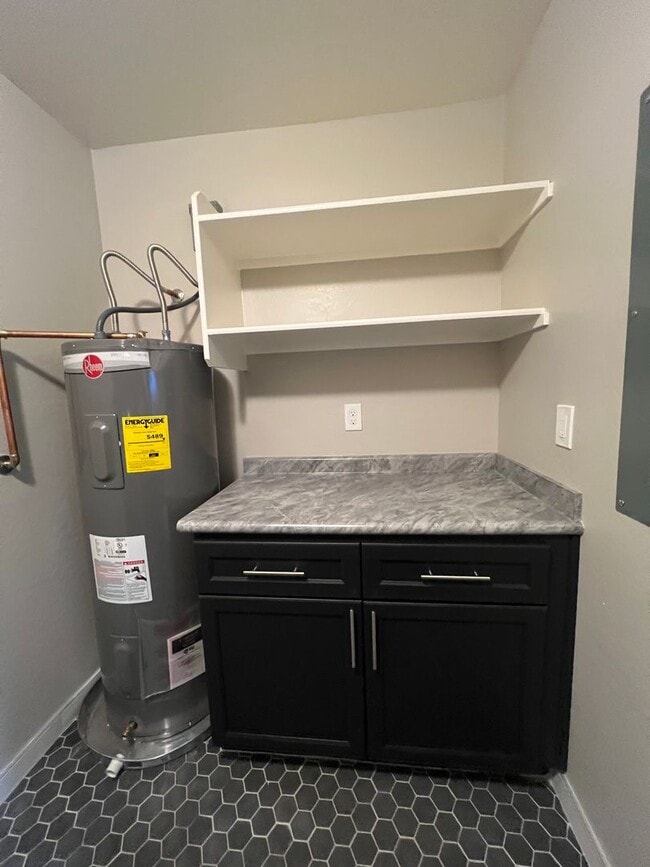 Building Photo - 4011 S 24th St