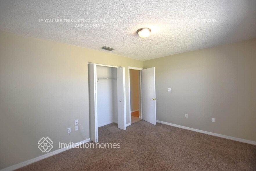 Building Photo - 12536 Draw Dr