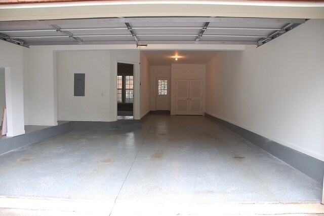 Building Photo - 4051 Orchard Rd