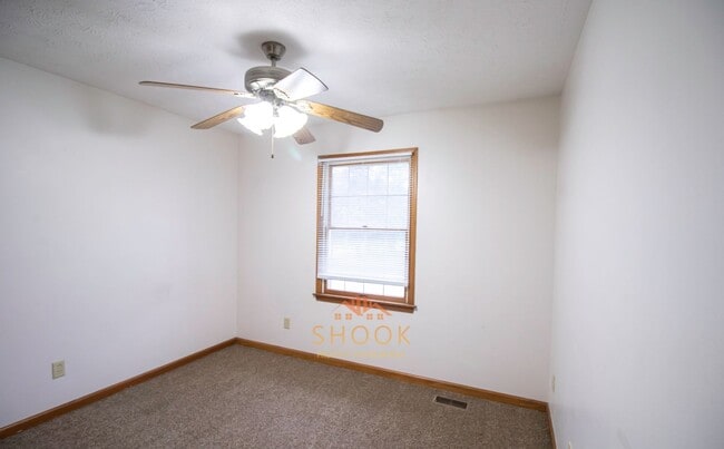 Building Photo - Large 3 BR Condo/Townhome in Outskirts of West Lafayette