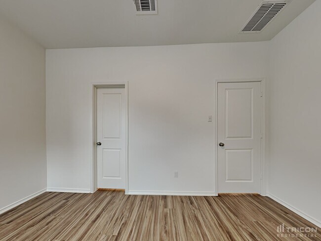 Building Photo - 179 Mica Trl