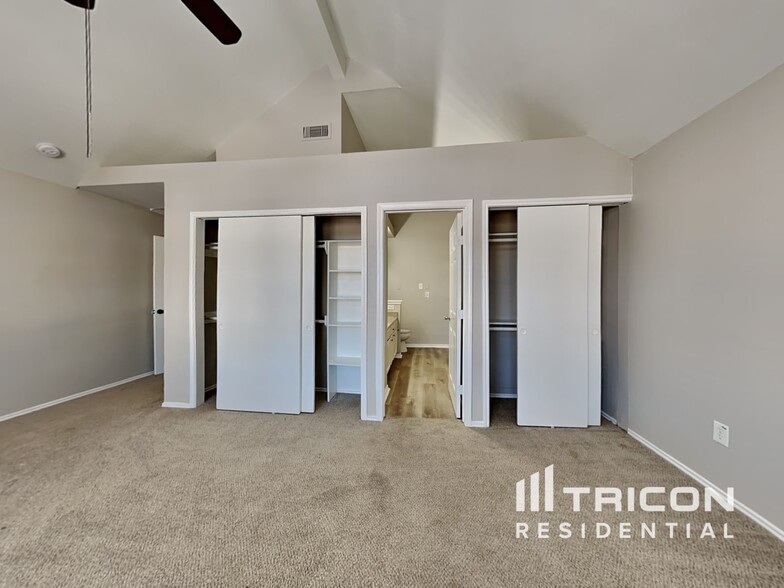 Building Photo - 16330 Tiburon Way