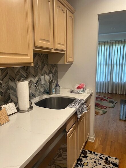 Building Photo - 302 Grand Ridge Dr