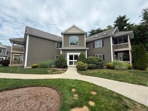 Building Photo - 215 Longmeadow Rd