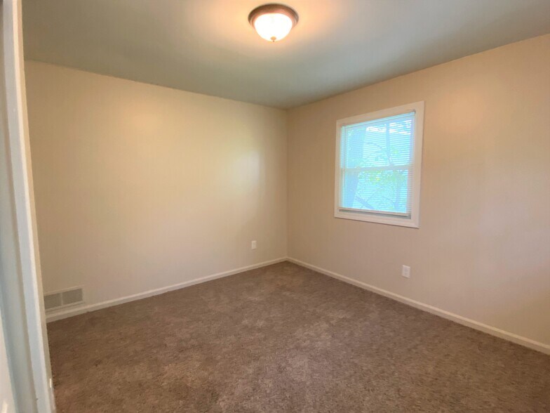 Bedroom Three - 2146 Washtenaw Ave