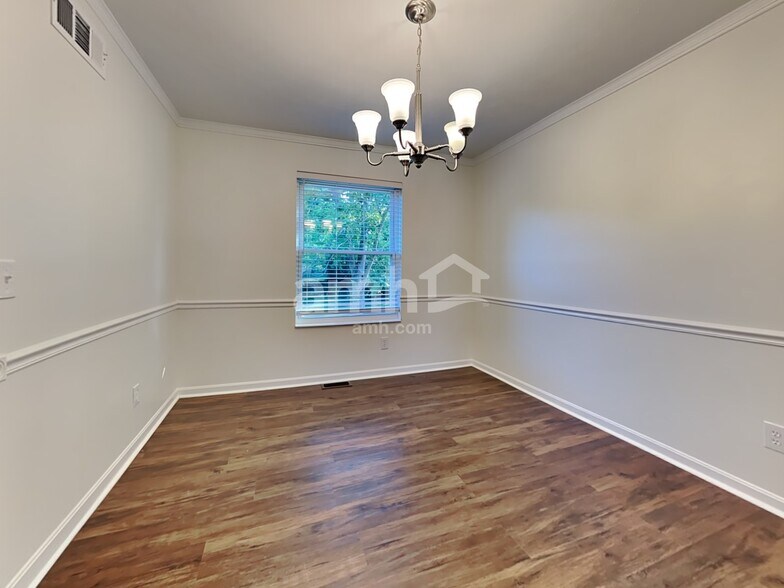 Building Photo - 6254 Elderberry Ct