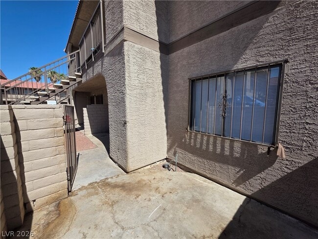 Building Photo - 4300 N Lamont St