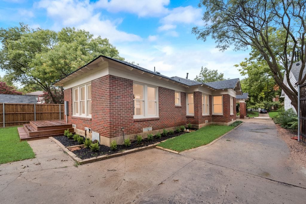 Building Photo - 5406 Vanderbilt Ave