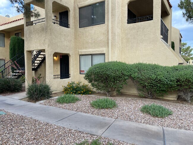 Primary Photo - 601 Cabrillo Cir