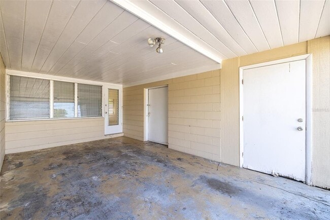 Building Photo - 5640 10th Ave N