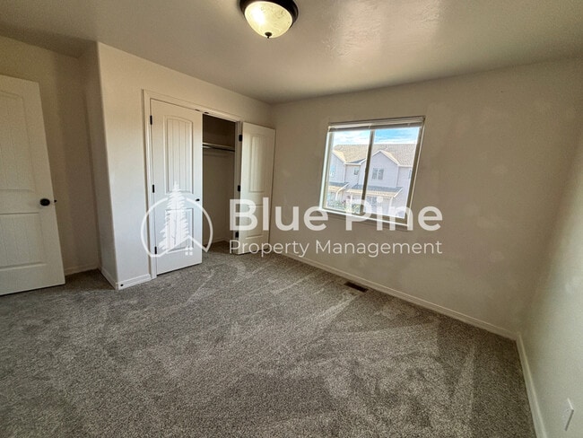 Building Photo - 1512 N Stevens Dr