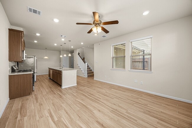 Building Photo - 5617 Evanston Ln